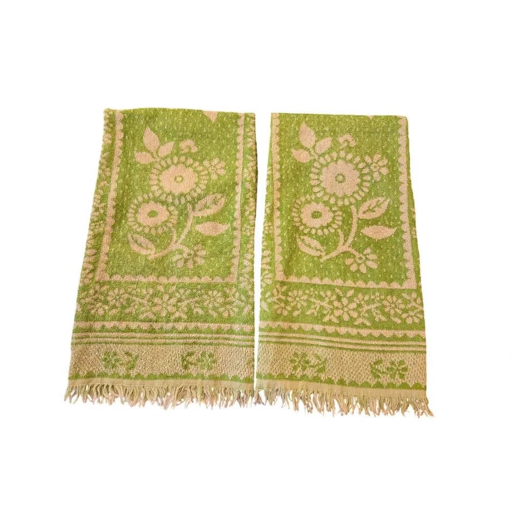 Vintage Lady Pepperell Towels  Green Floral Fringe  USA  Set of 2